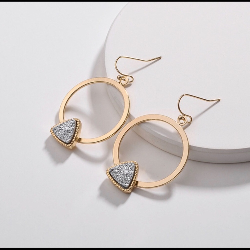 RHINESTONE HOOP EARRINGS 😍❤️. FINAL SALE